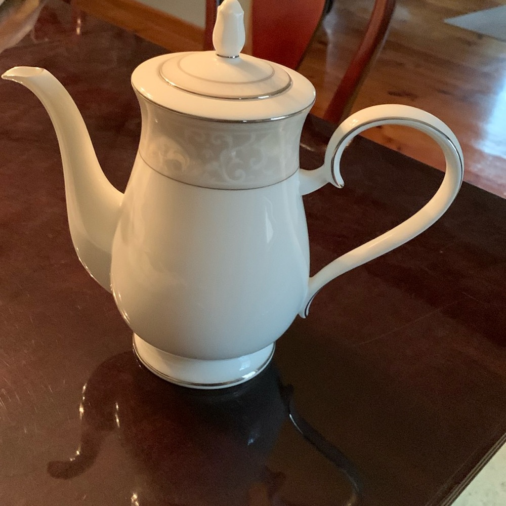Noritake coffee server